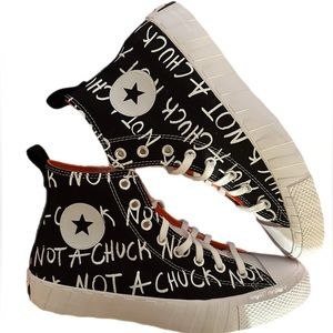Men’s 9.5 Converse Shoes (BRAND NEW)